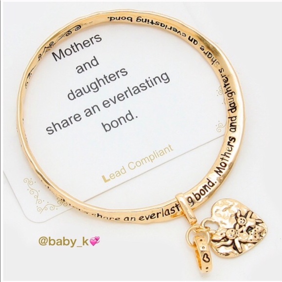 Boutique Jewelry - Mother & Daughter Charm Bracelet